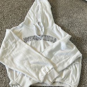 Forever 21 white cropped sweatshirt, size XS women’s